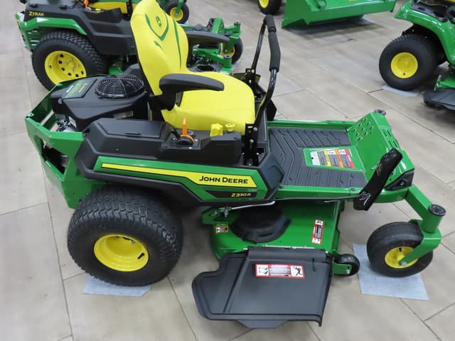 Image of John Deere Z330R equipment image 2