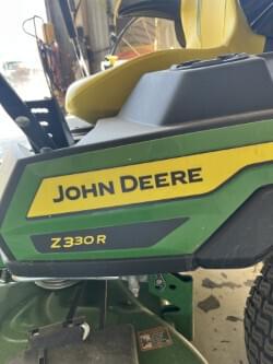 Image of John Deere Z330R equipment image 4