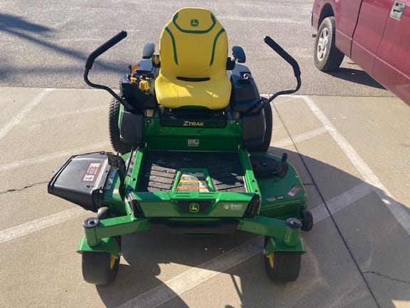 Main image John Deere Z330R