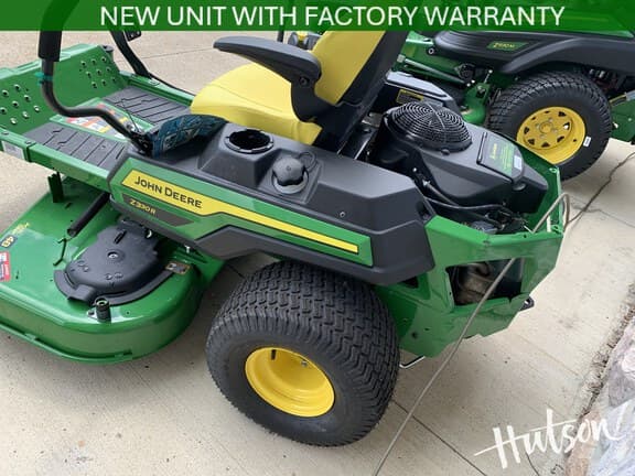 Image of John Deere Z330R equipment image 3