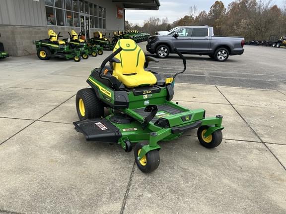 Image of John Deere Z330R equipment image 2