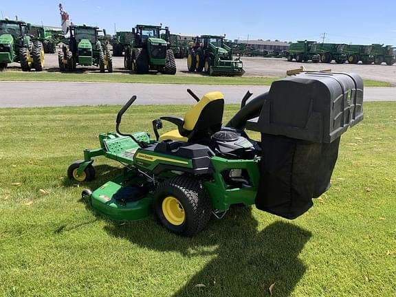 Image of John Deere Z330R equipment image 4