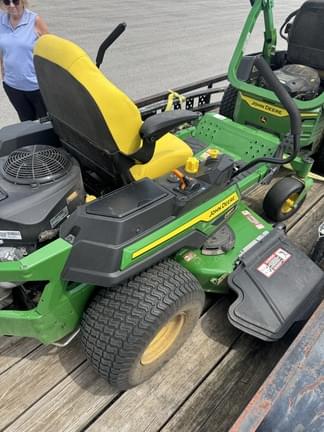 Image of John Deere Z330R equipment image 3