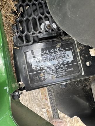 Image of John Deere Z330R equipment image 2