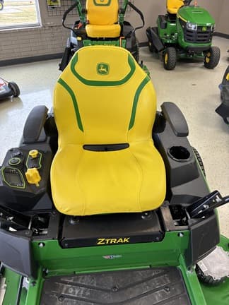 Image of John Deere Z370R equipment image 3