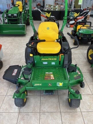 Image of John Deere Z515E equipment image 1