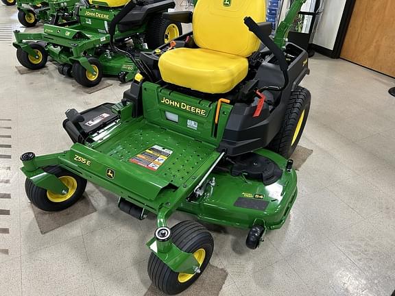 Image of John Deere Z515E equipment image 1