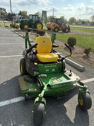 Image of John Deere Z515E equipment image 1