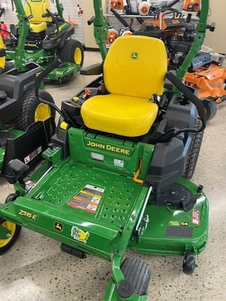 2025 John Deere Z515E Equipment Image0