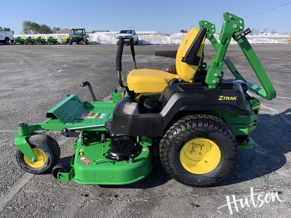 Image of John Deere Z515E equipment image 1