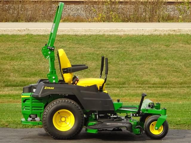 Image of John Deere Z530M equipment image 3