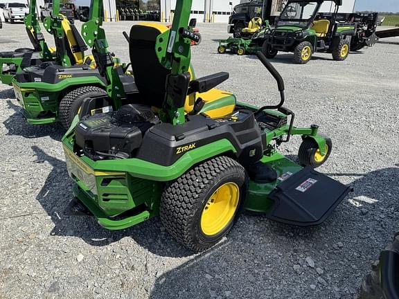 Image of John Deere Z545R equipment image 4