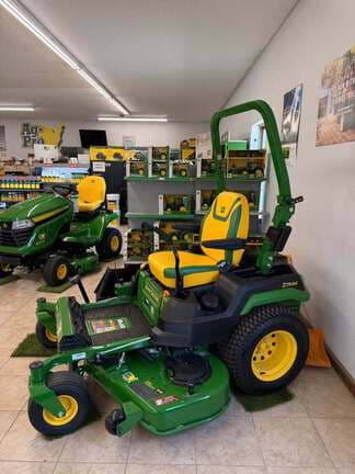 Image of John Deere Z545R equipment image 1