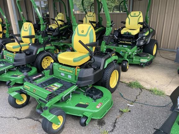 2025 John Deere Z545R Equipment Image0