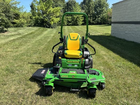 Image of John Deere Z545R equipment image 1