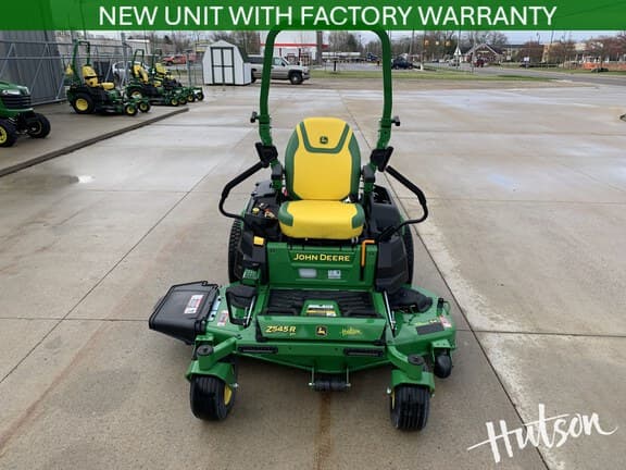 Image of John Deere Z545R equipment image 2
