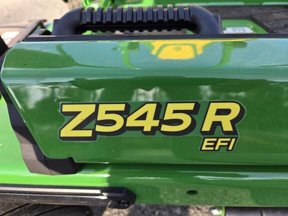2025 John Deere Z545R Equipment Image0