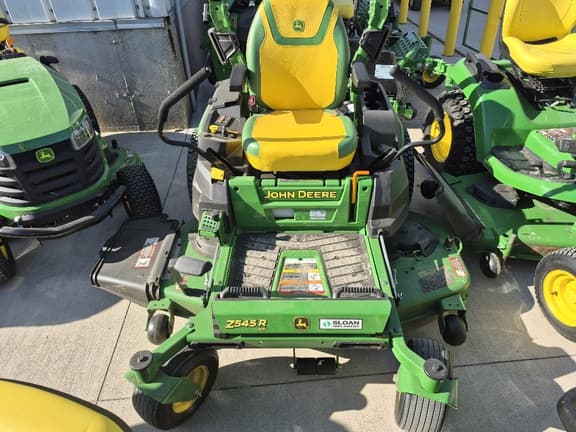 Image of John Deere Z545R equipment image 2