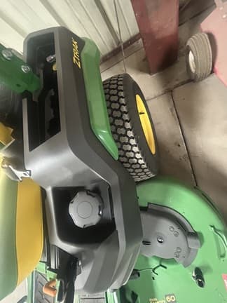 Image of John Deere Z545R equipment image 4