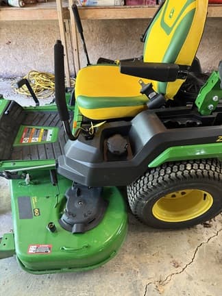 Image of John Deere Z545R equipment image 1