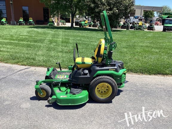 Image of John Deere Z545R equipment image 4