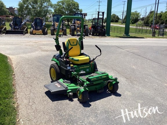 2025 John Deere Z545R Equipment Image0