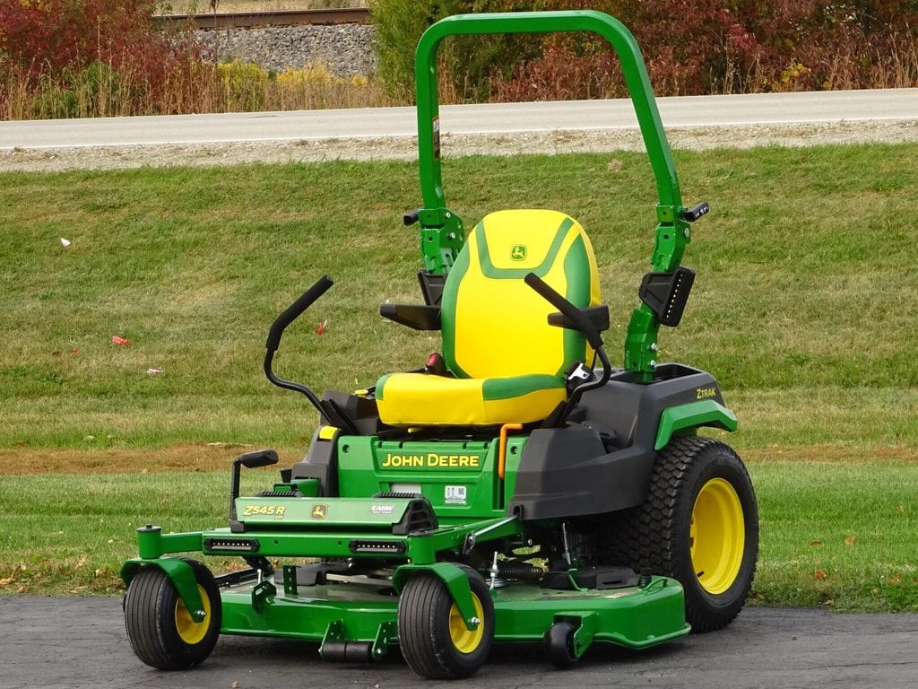 Main image John Deere Z545R
