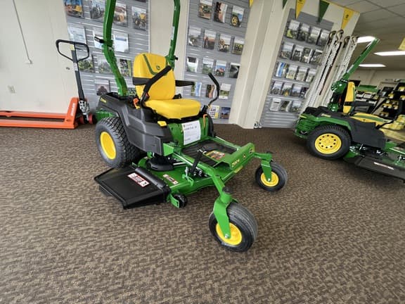 Image of John Deere Z545R equipment image 4