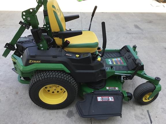 Image of John Deere Z545R equipment image 4