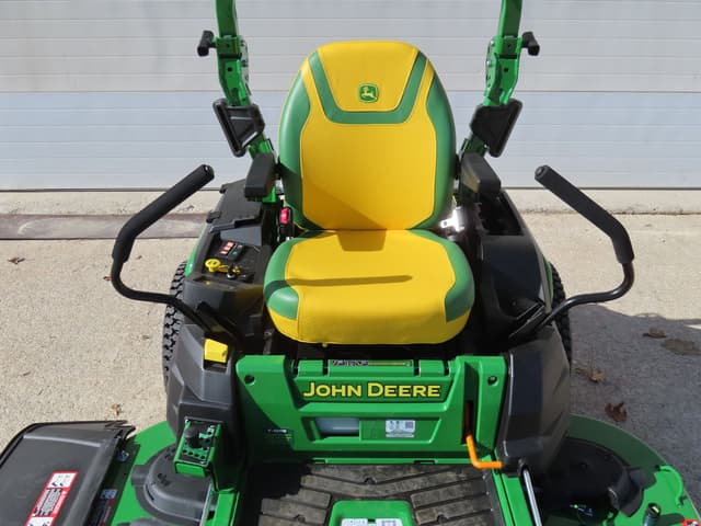 Image of John Deere Z545R equipment image 2