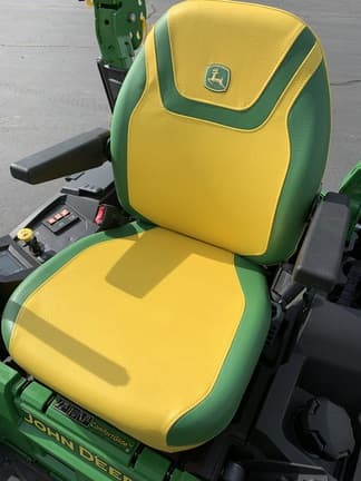 Image of John Deere Z545R equipment image 4