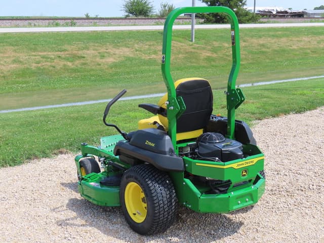 Image of John Deere Z720E equipment image 3
