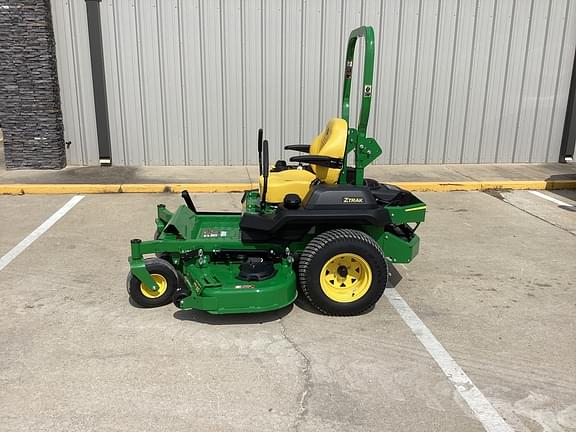 Image of John Deere Z720E Primary image