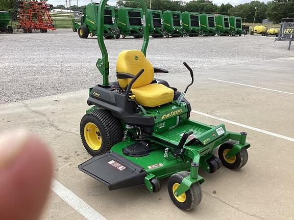 Image of John Deere Z720E equipment image 2