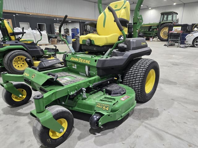 Image of John Deere Z740R equipment image 2