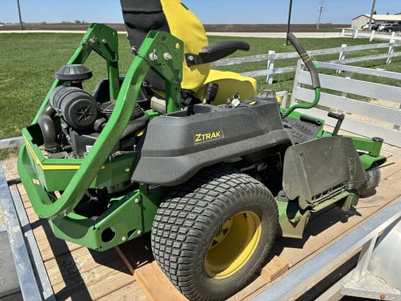 Image of John Deere Z740R equipment image 2