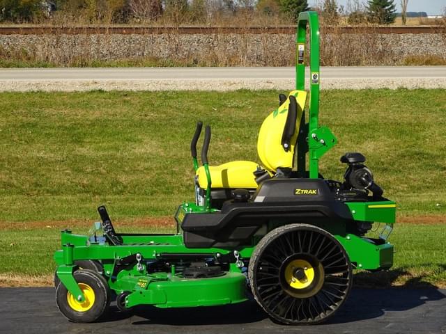 Image of John Deere Z740R equipment image 2
