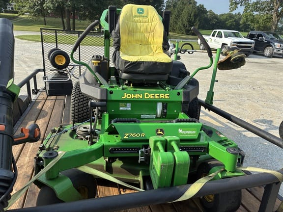 2025 John Deere Z760R Equipment Image0