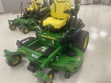 Main image John Deere Z760R