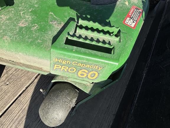 Image of John Deere Z760R Image 1