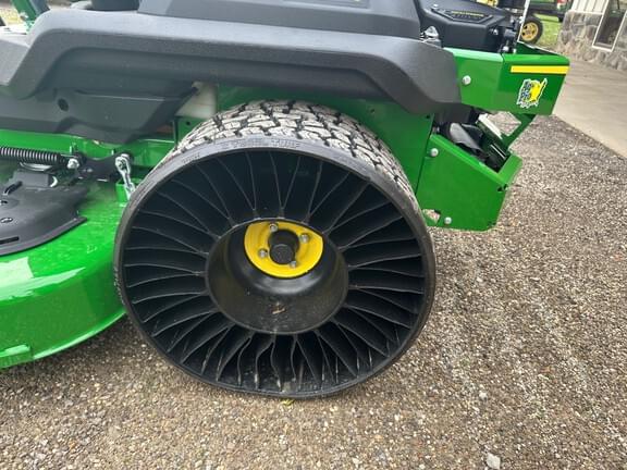 Image of John Deere Z760R equipment image 3