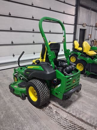 Image of John Deere Z920M equipment image 3