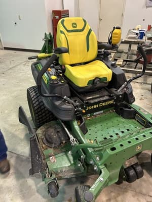 2025 John Deere Z920M Image