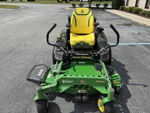 Image of John Deere Z920M equipment image 1
