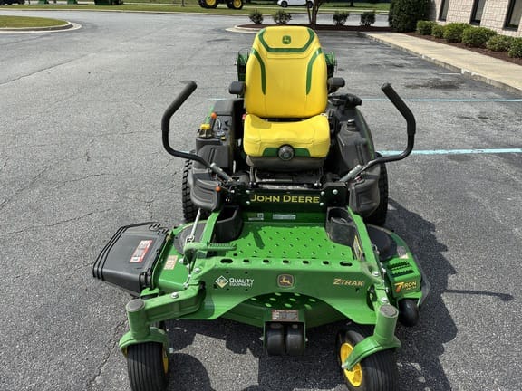 2025 John Deere Z920M Equipment Image0
