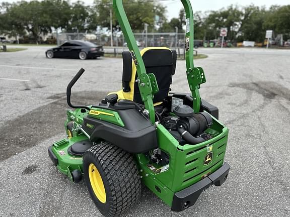 Image of John Deere Z920M equipment image 4