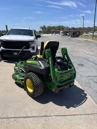 Image of John Deere Z920M equipment image 4