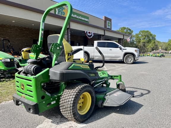 Image of John Deere Z920M equipment image 4