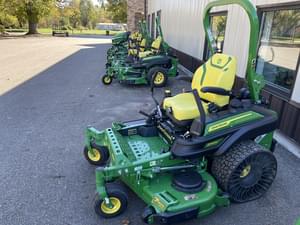 2025 John Deere Z930M Image