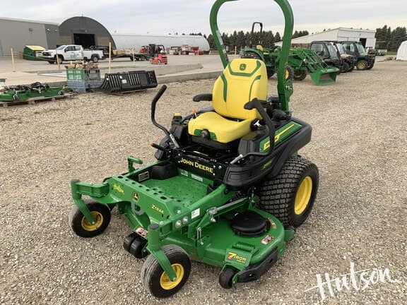Image of John Deere Z930M equipment image 1